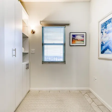 Sterling Sands Destin Room photo