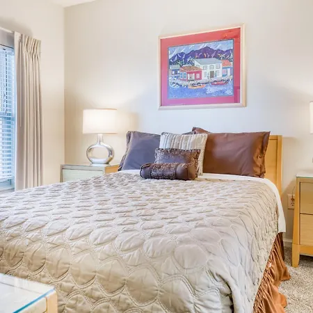Sterling Sands Destin Room photo