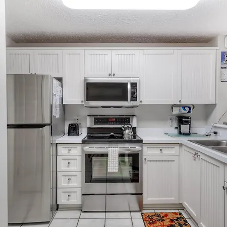 Sterling Sands Destin Room photo