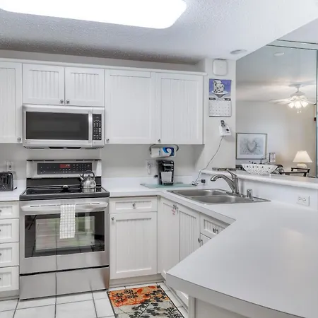 Sterling Sands Destin Room photo
