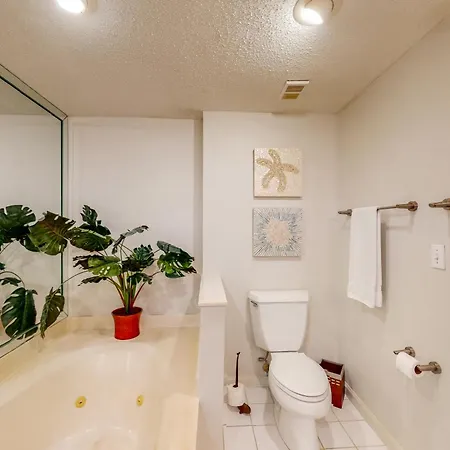 Sterling Sands Destin Room photo