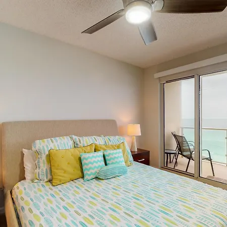 Sterling Sands Destin Room photo