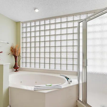 Sterling Sands Destin Room photo