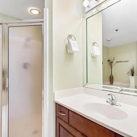 Sterling Sands Destin Room photo